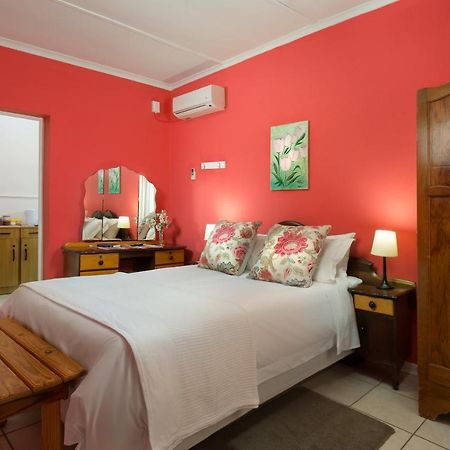 La La Dathel Guesthouse 콜스버그 외부 사진