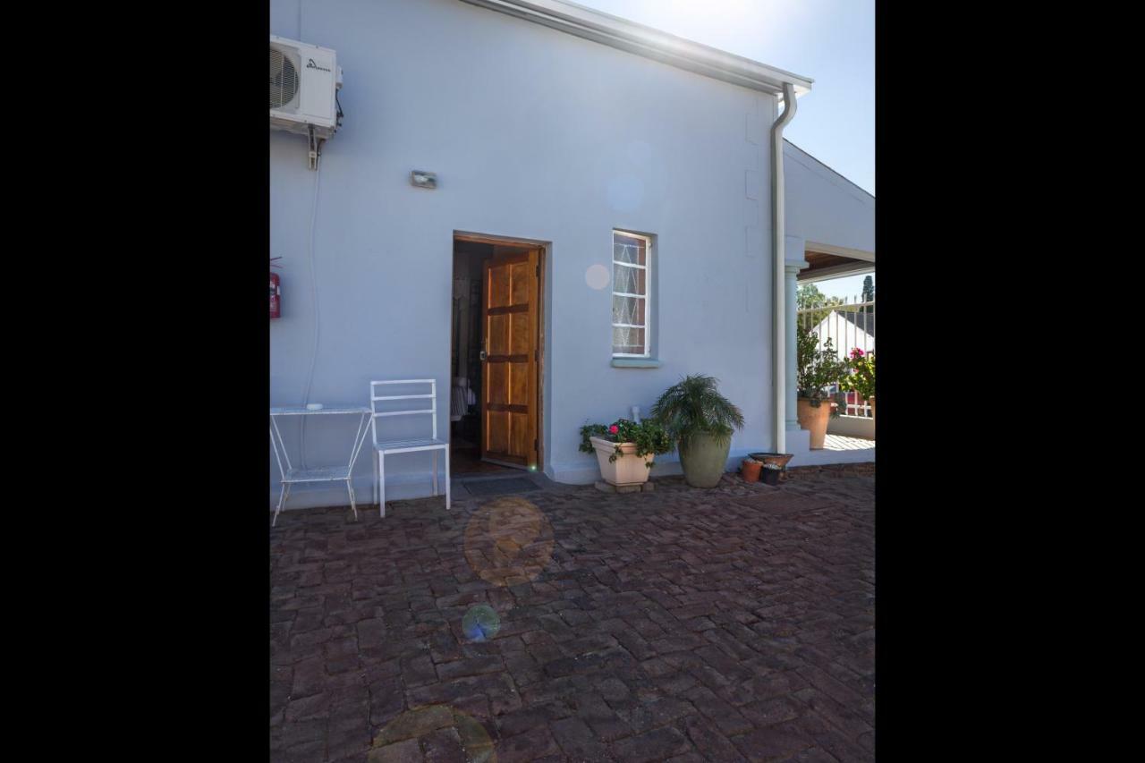 La La Dathel Guesthouse 콜스버그 외부 사진