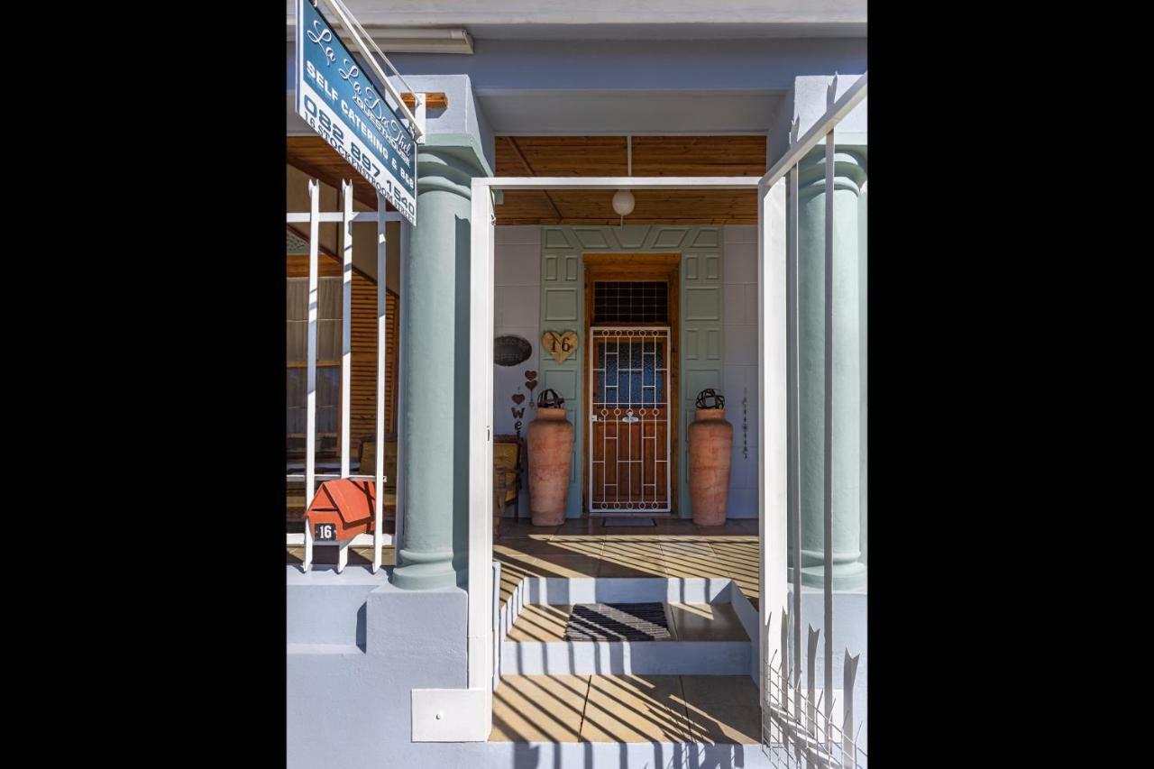 La La Dathel Guesthouse 콜스버그 외부 사진