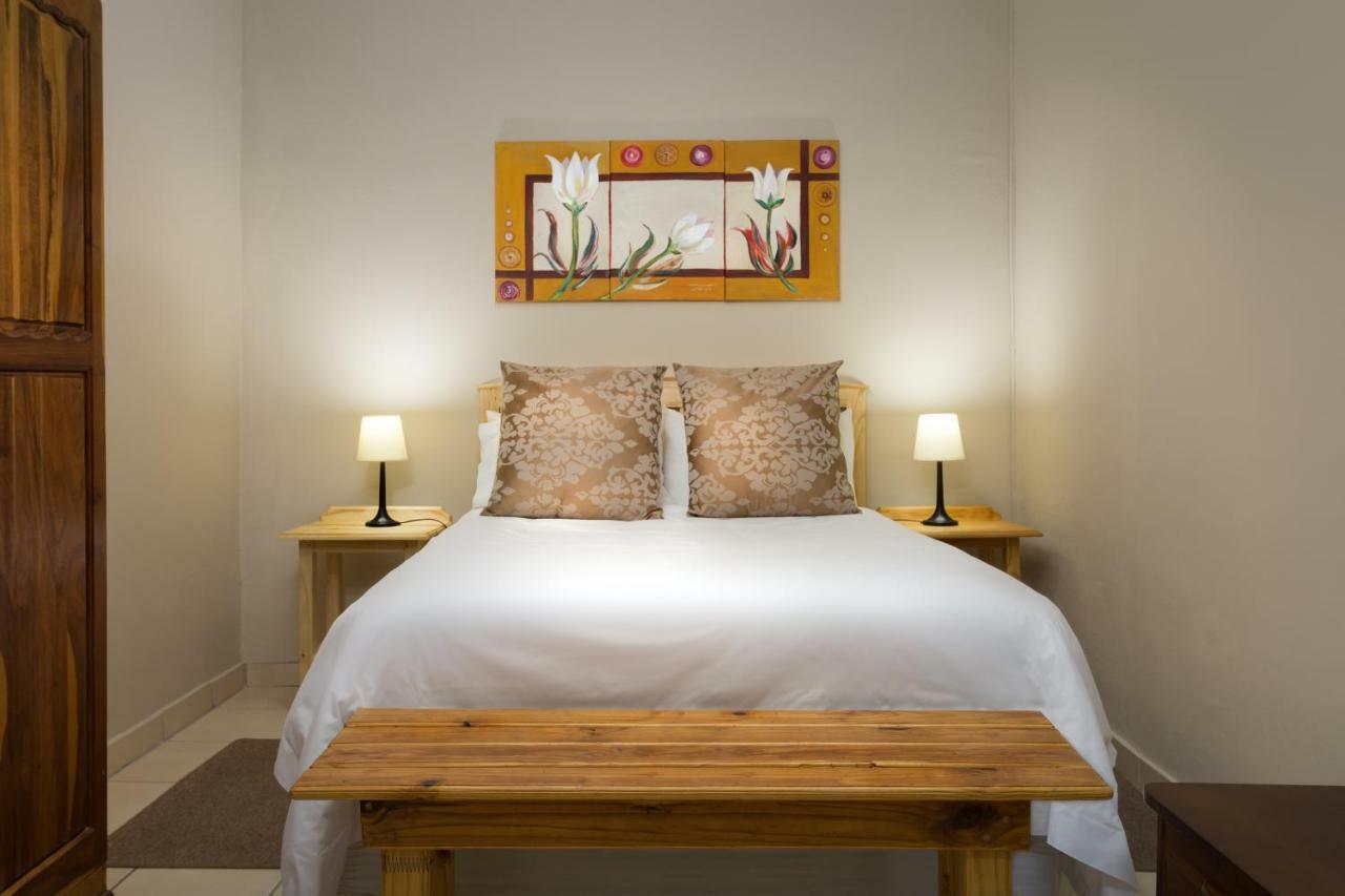 La La Dathel Guesthouse 콜스버그 외부 사진