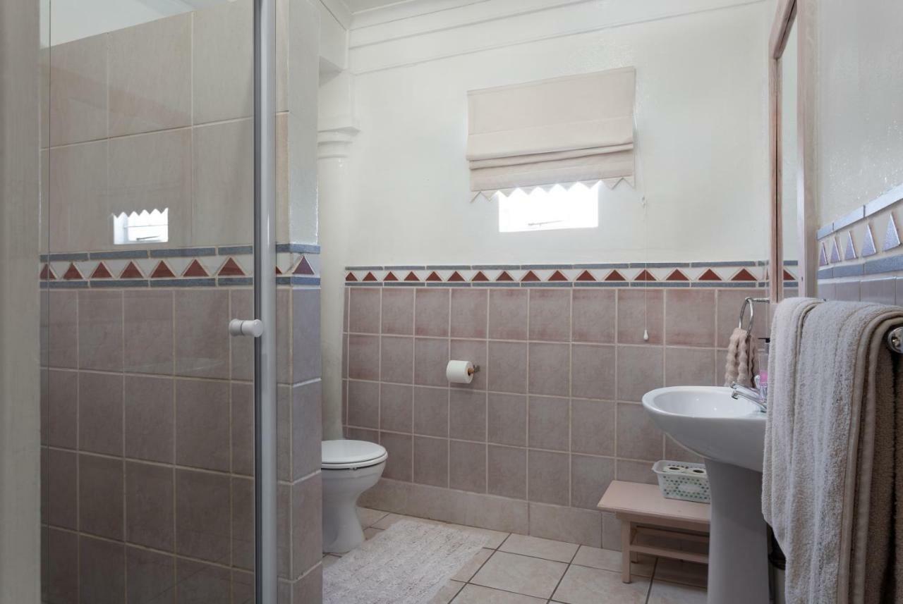 La La Dathel Guesthouse 콜스버그 외부 사진