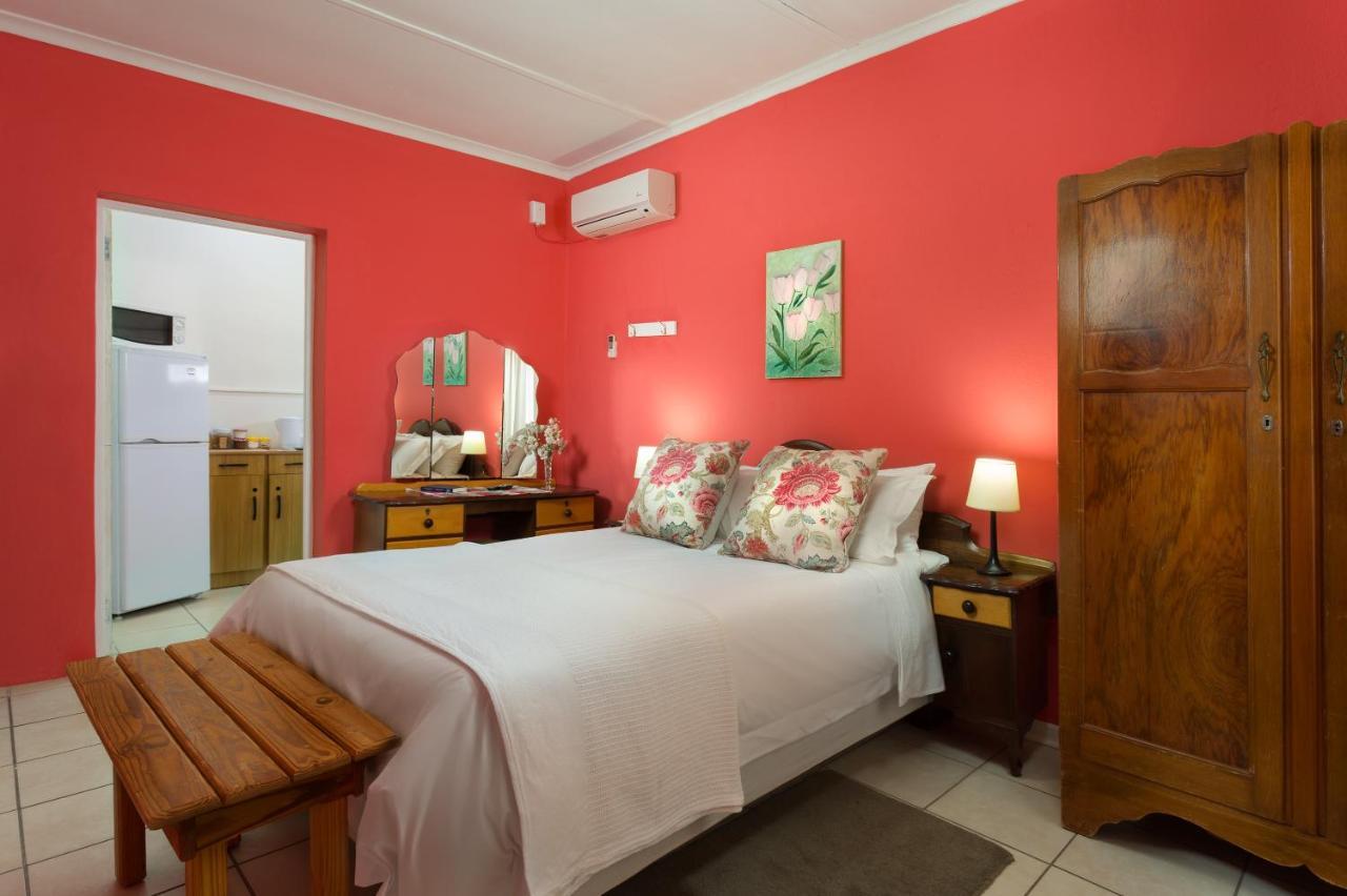 La La Dathel Guesthouse 콜스버그 외부 사진